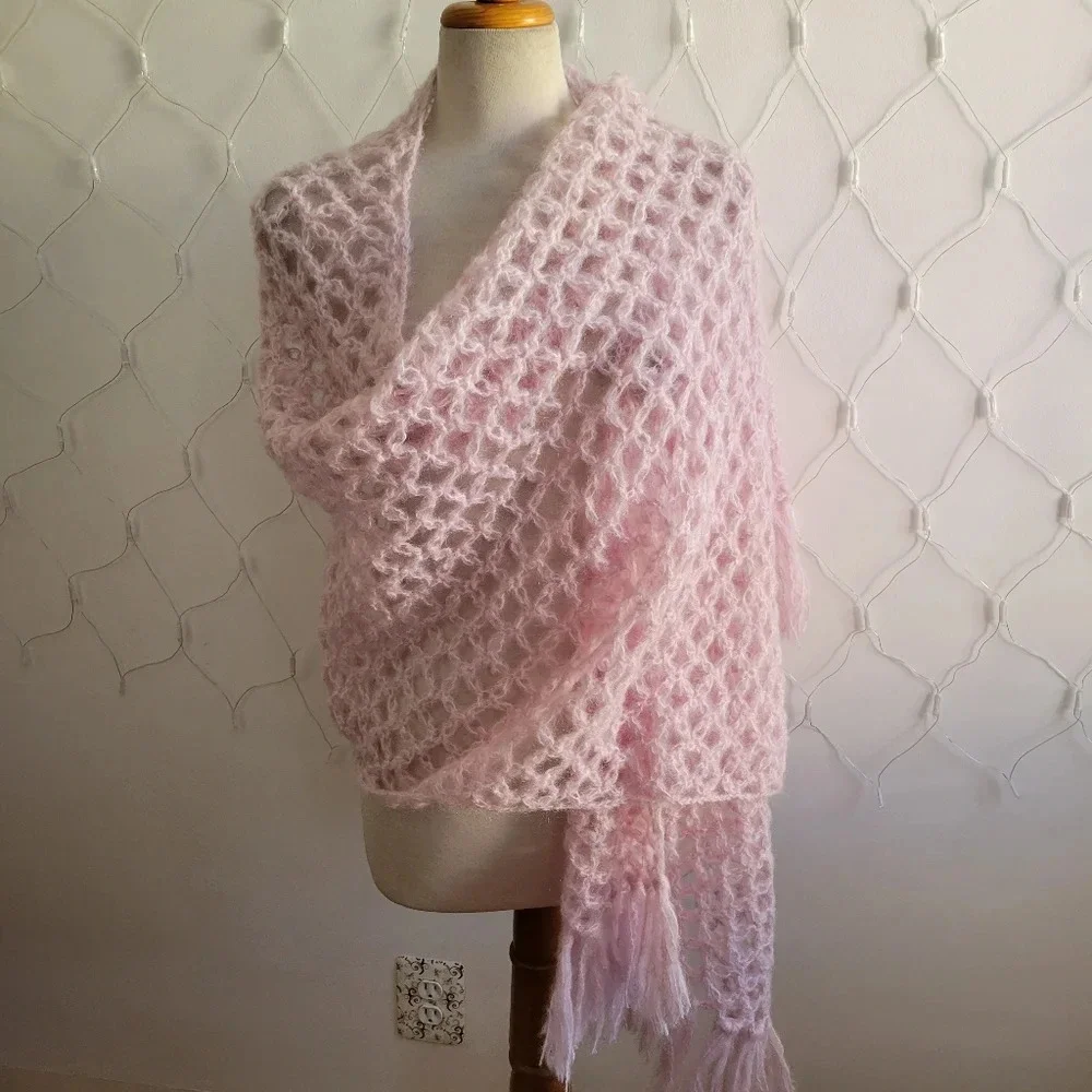 Vintage Shawl Light Pink/Mauve Crocheted Knit Wrap